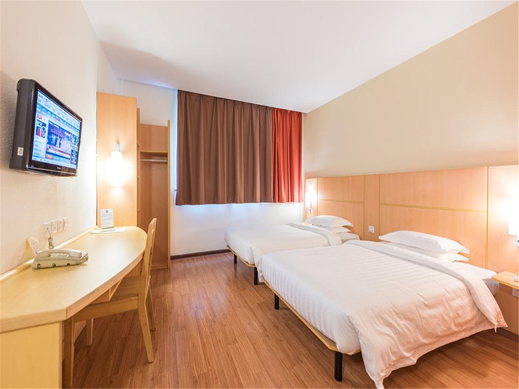 Ibis Shanghai Xujiahui Extérieur photo