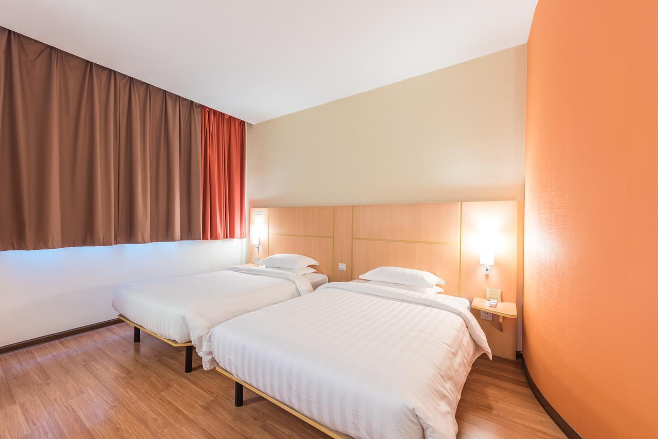 Ibis Shanghai Xujiahui Extérieur photo