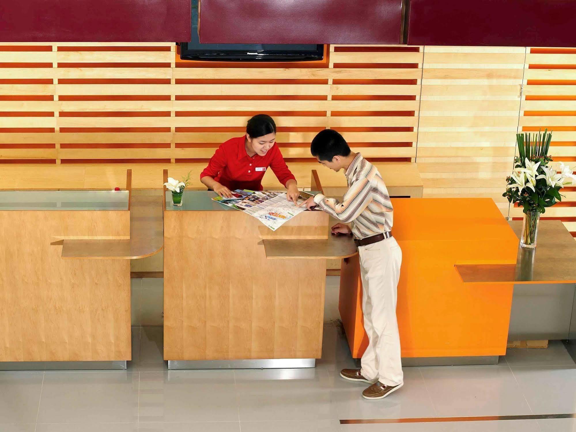Ibis Shanghai Xujiahui Extérieur photo