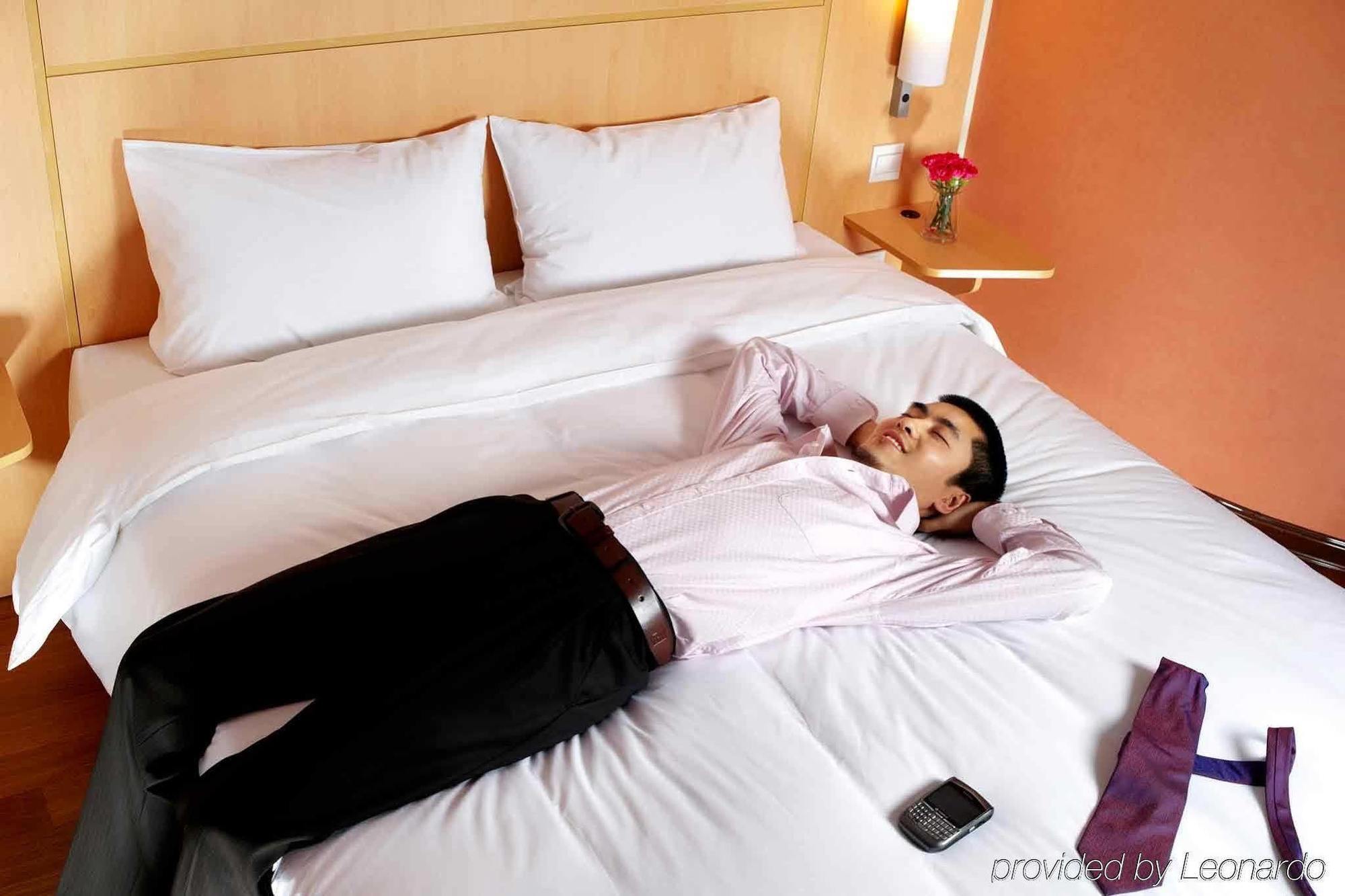 Ibis Shanghai Xujiahui Extérieur photo